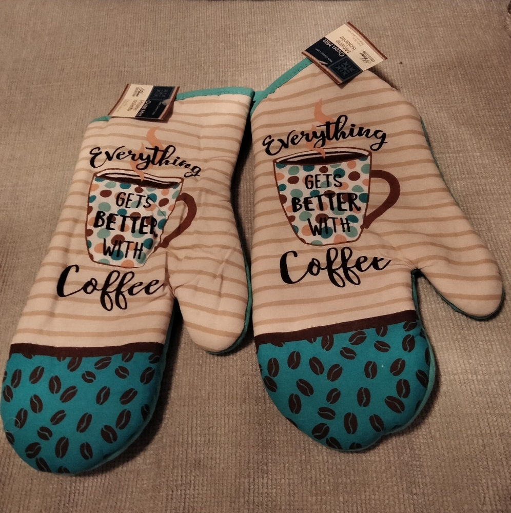 A Coffee Kitchen set - Picture 2 of 4